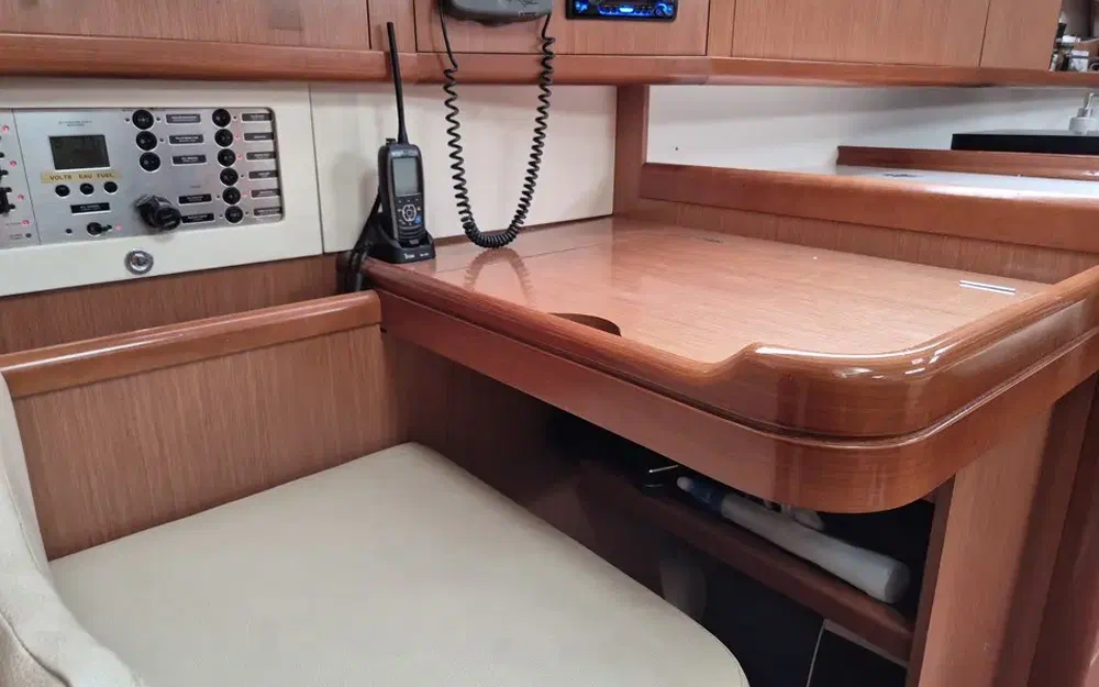 slider 33 Beneteau Oceanis 40