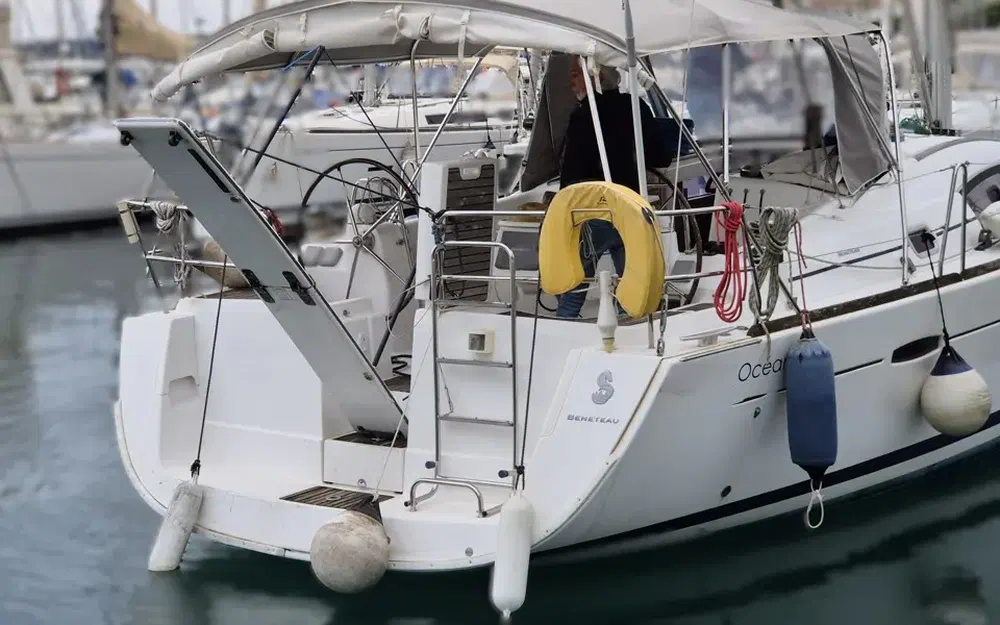 slider 4 Beneteau Oceanis 40