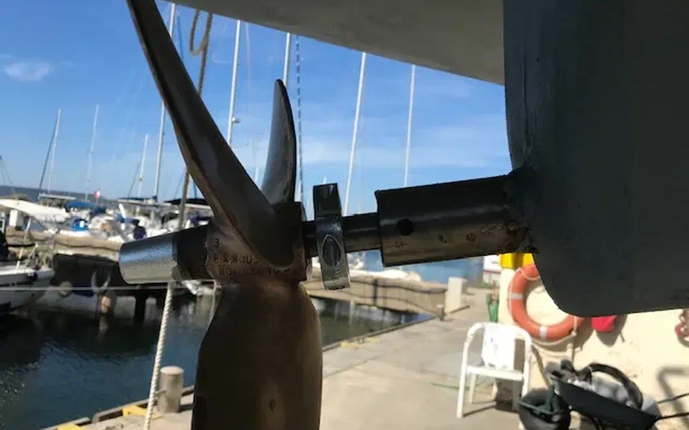 slider 6 Beneteau Oceanis 37 Limited Edition