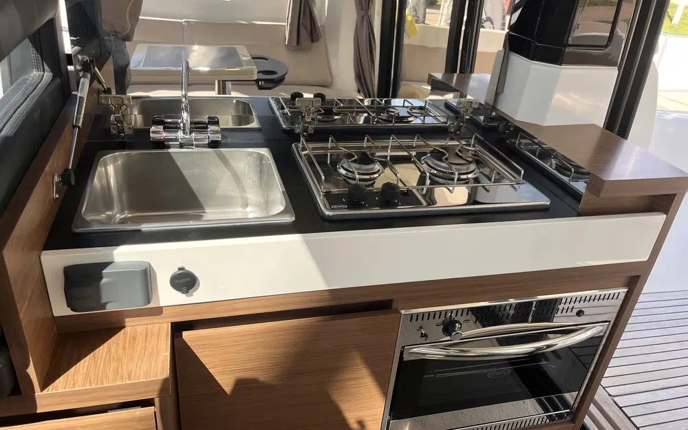 slider 5 Jeanneau NC 33