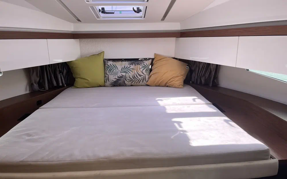 slider 7 Jeanneau NC 33