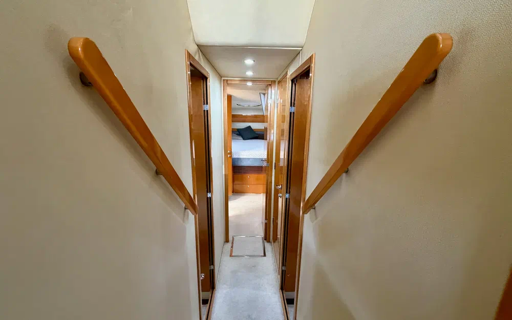 slider 10 Fairline Phantom 50