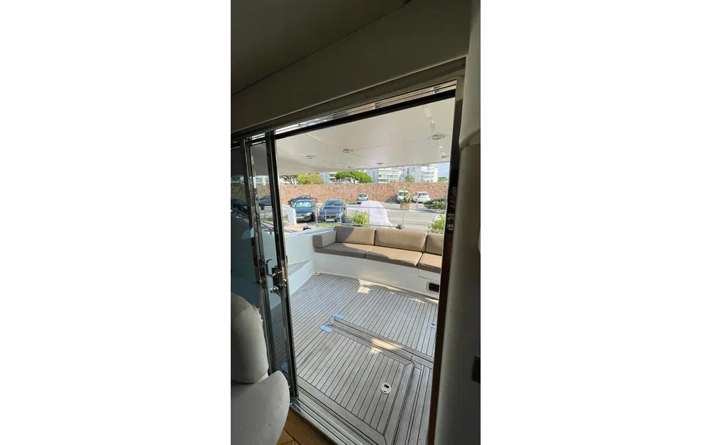 slider 3 Fairline Phantom 50