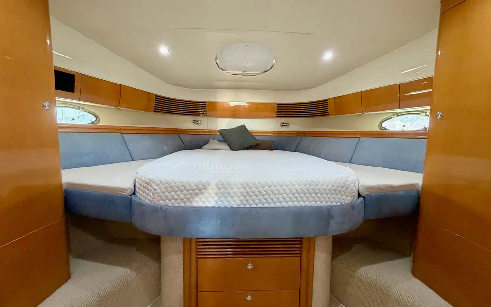 slider 11 Fairline Phantom 50