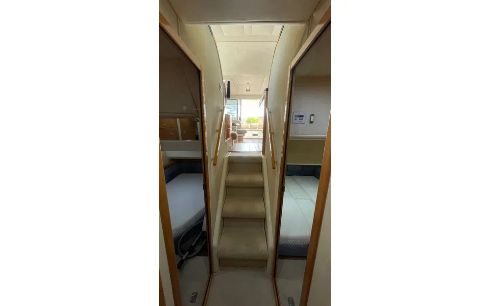 slider 14 Fairline Phantom 50