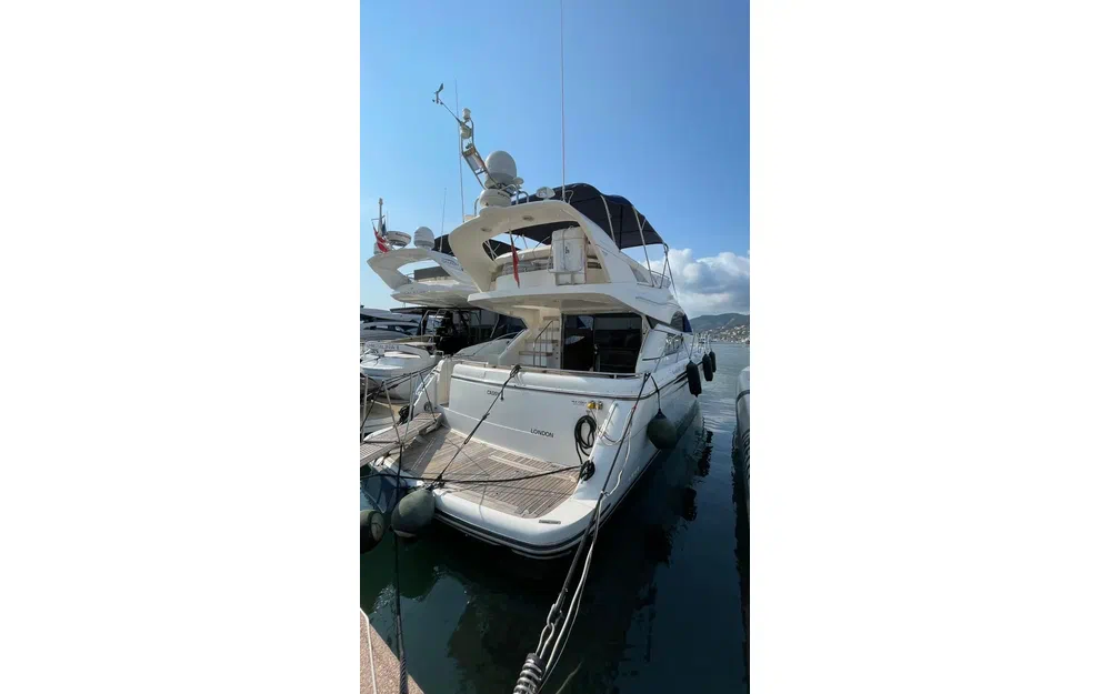 slider 0 Fairline Phantom 50