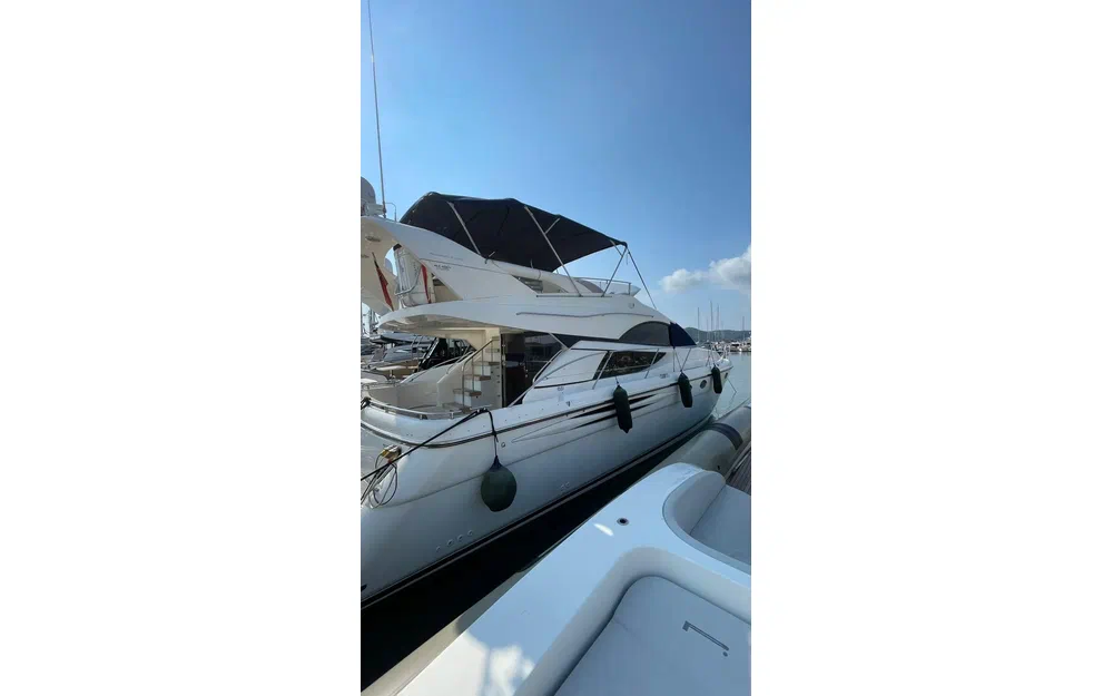 slider 20 Fairline Phantom 50