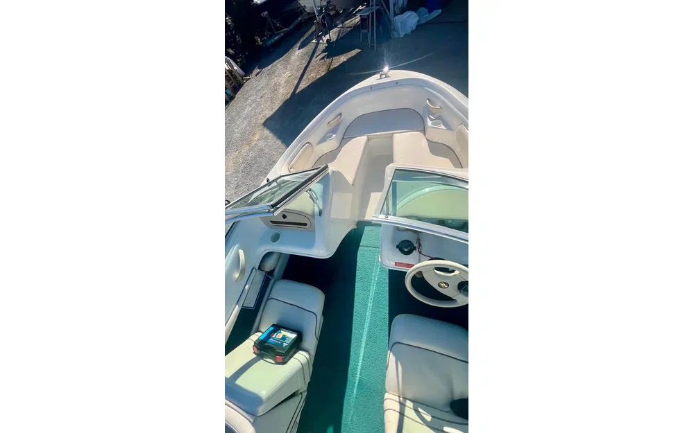 slider 7 Sea Ray 175 Bow Rider
