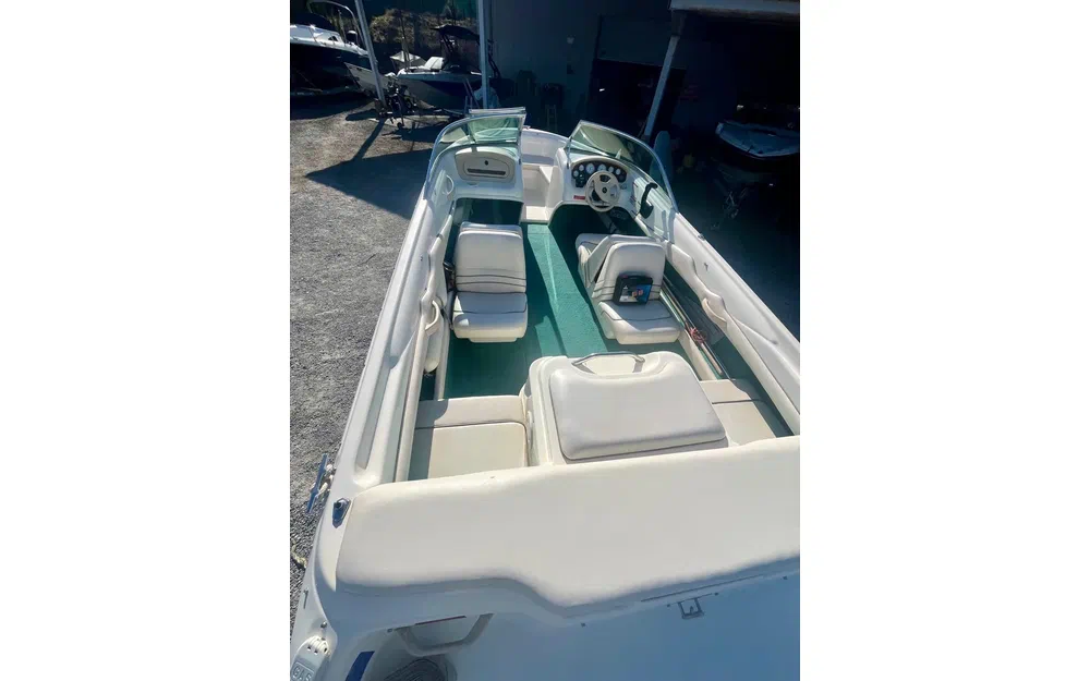 slider 3 Sea Ray 175 Bow Rider