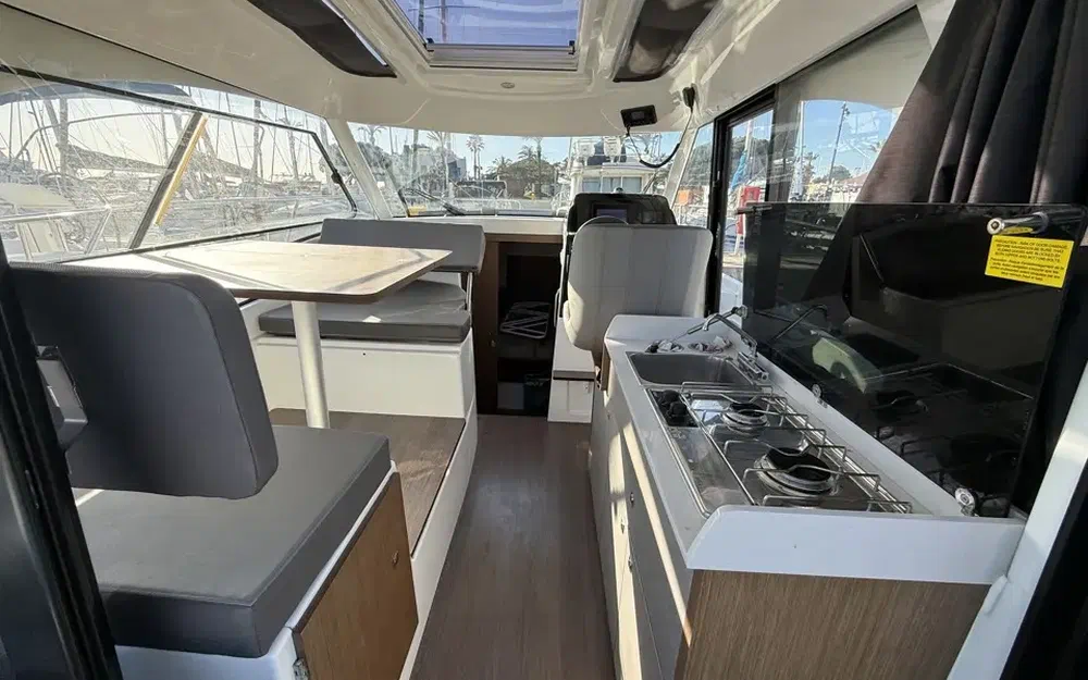 slider 10 Beneteau Antares 9 OB