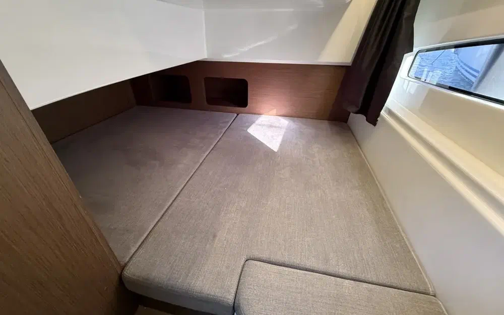 slider 22 Beneteau Antares 9 OB