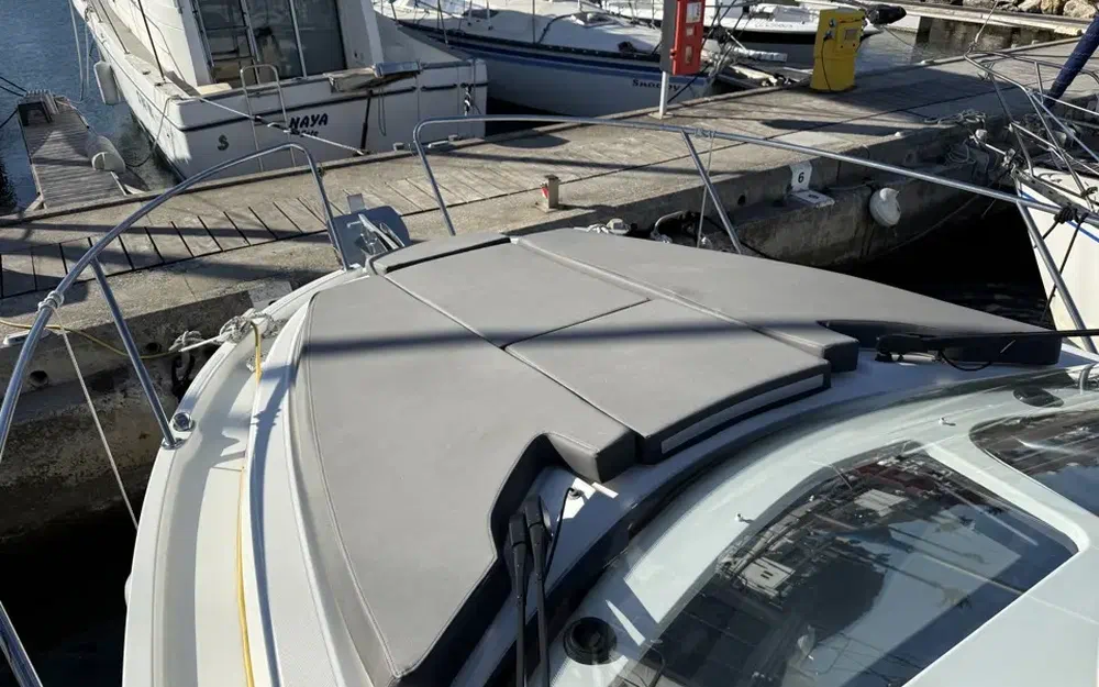 slider 7 Beneteau Antares 9 OB