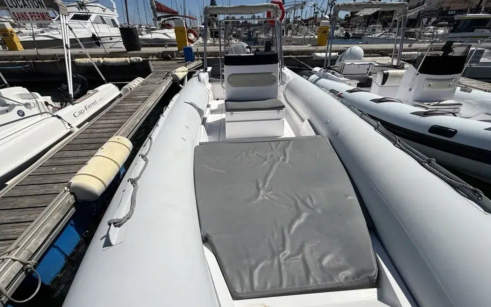 slider 10 Selva D730