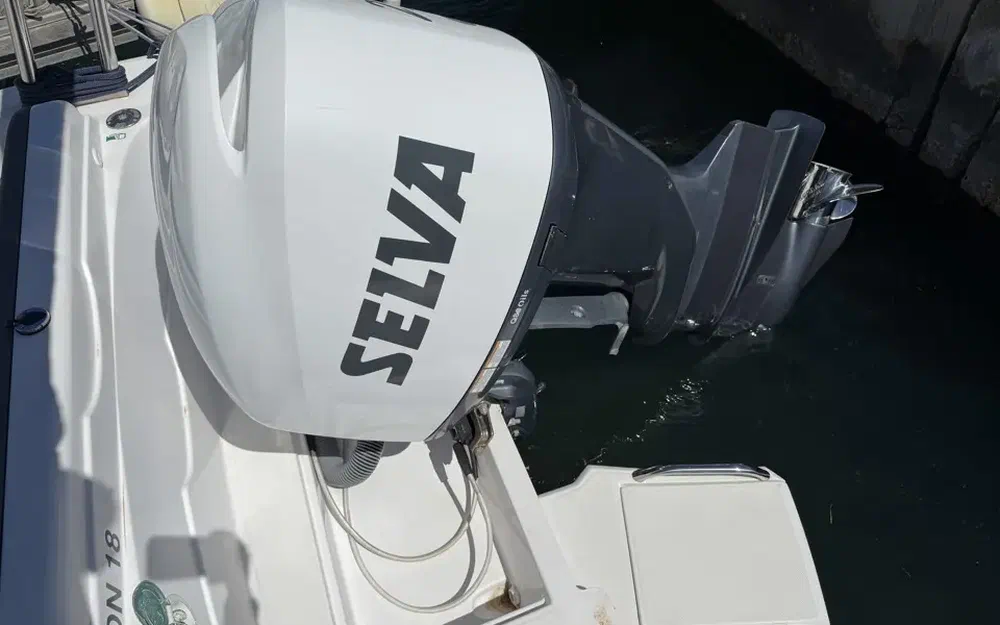 slider 14 Selva D730