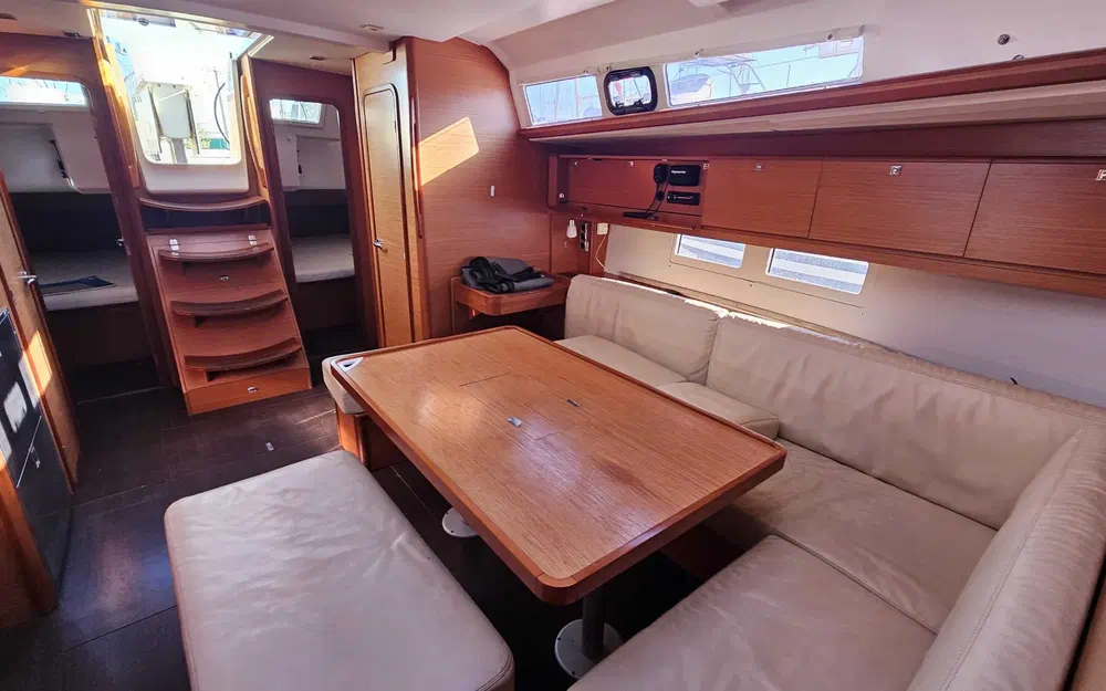 slider 1 Dufour 460 Grand Large