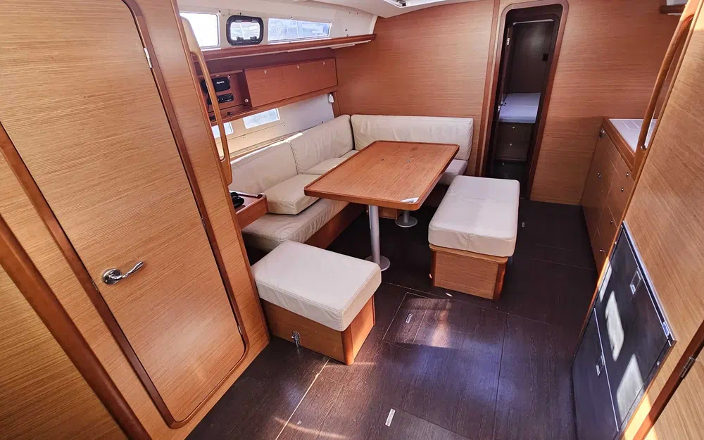 slider 2 Dufour 460 Grand Large