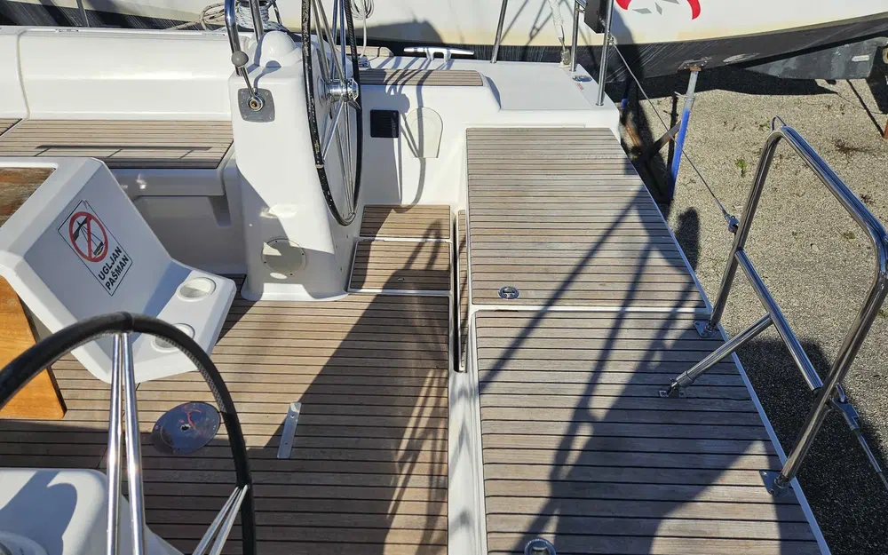 slider 7 Dufour 460 Grand Large