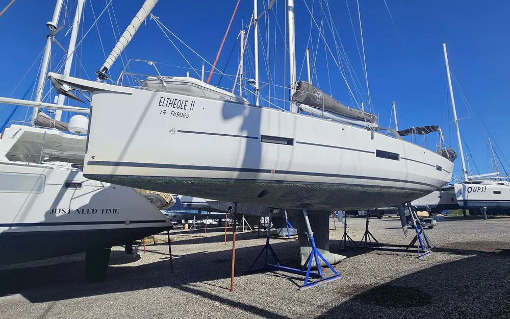 slider 8 Dufour 460 Grand Large