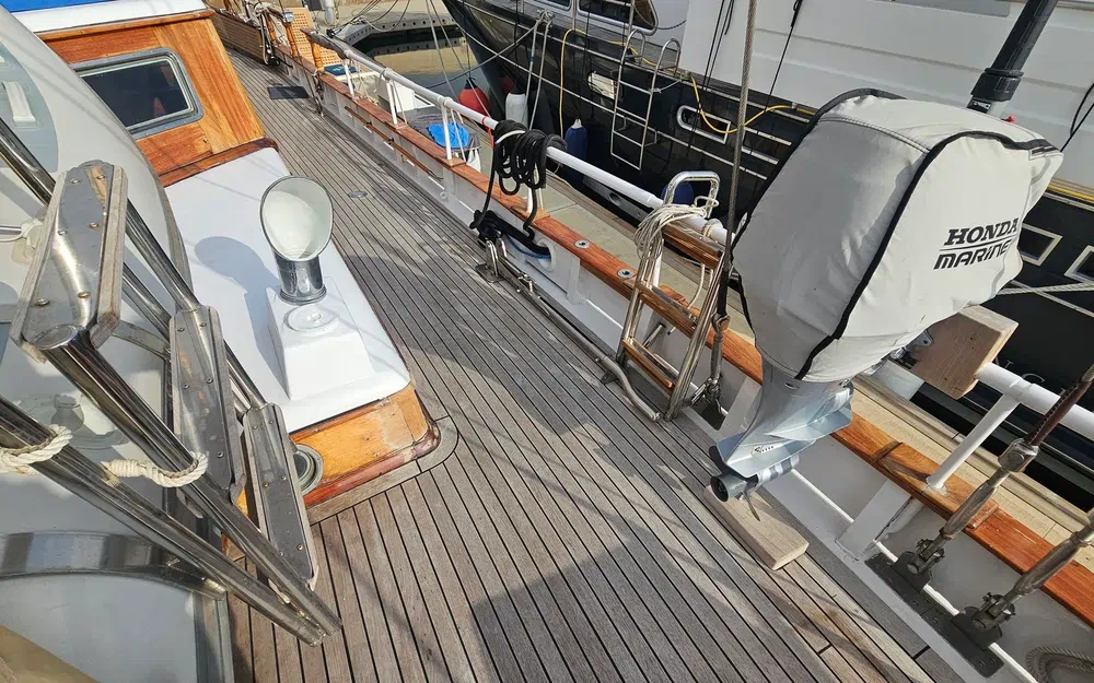 slider 28 Custom BRUMA YCA