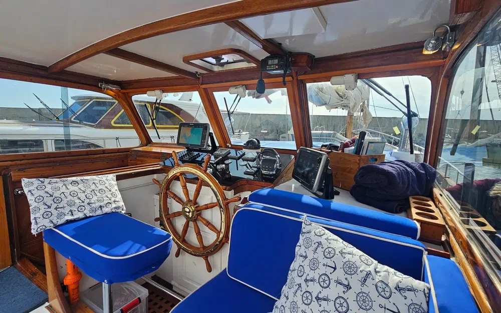 slider 32 Custom BRUMA YCA