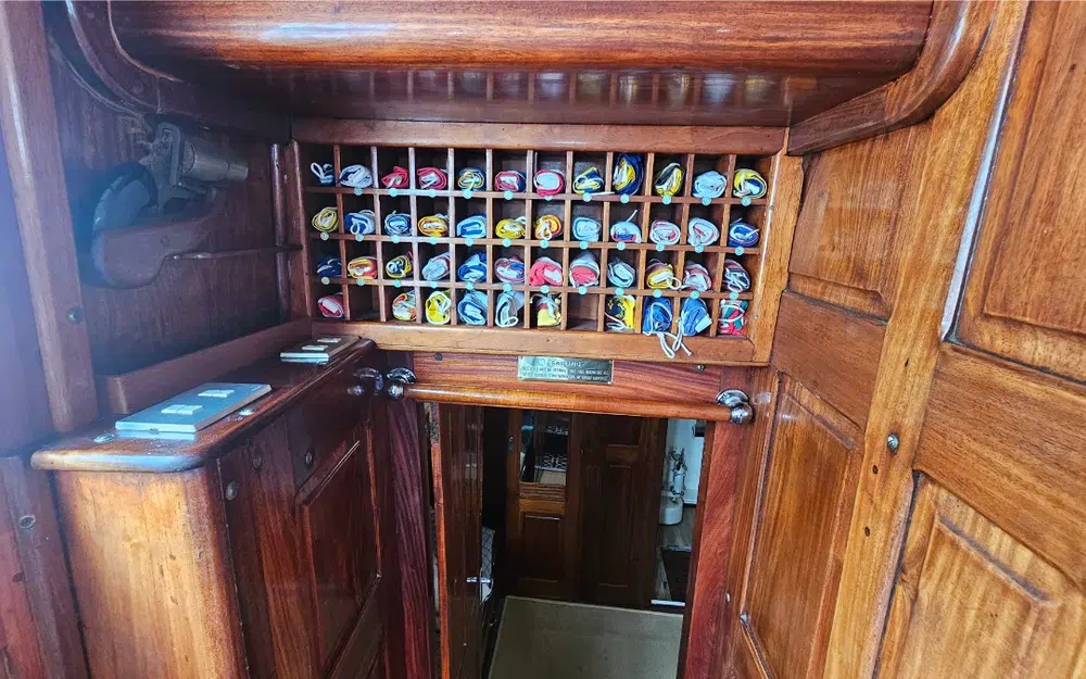 slider 53 Custom BRUMA YCA