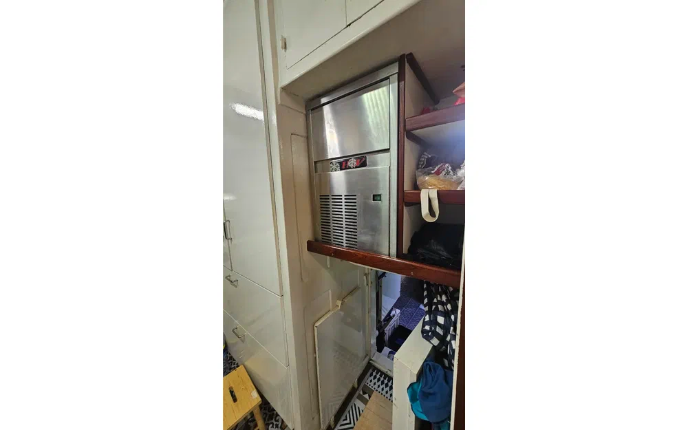 slider 67 Custom BRUMA YCA