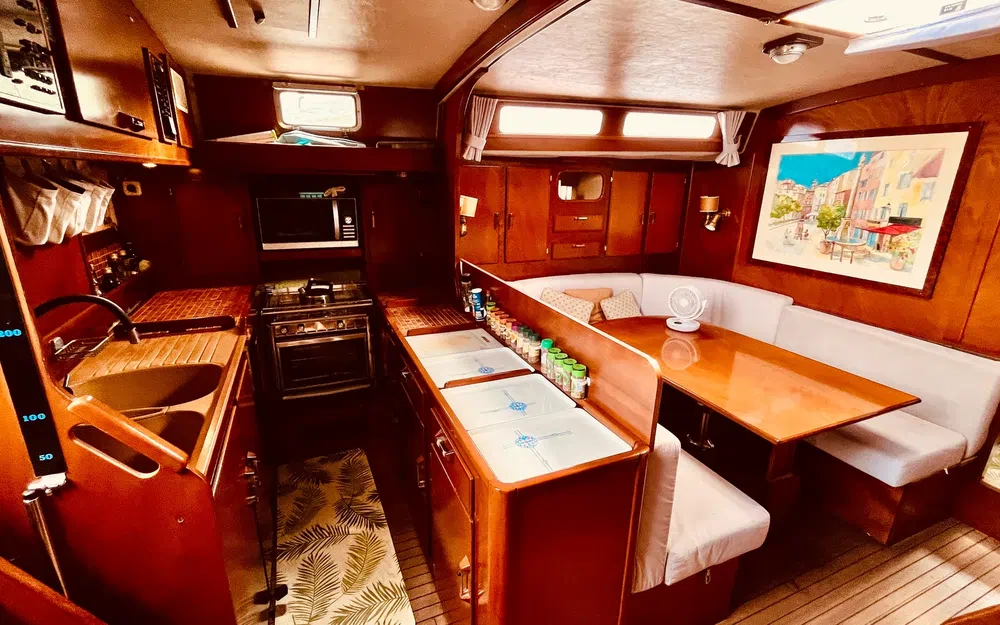 slider 4 Amel Super Maramu 52