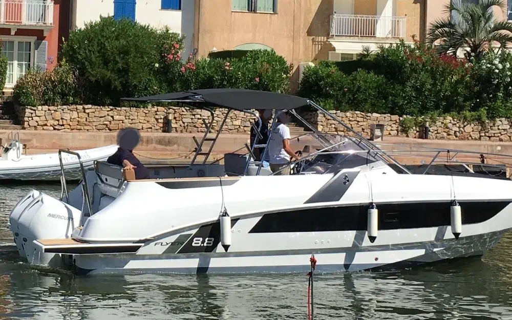 slider 0 Beneteau Flyer 8.8 SUNdeck