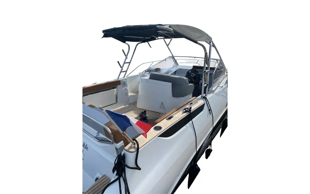 slider 4 Beneteau Flyer 8.8 SUNdeck