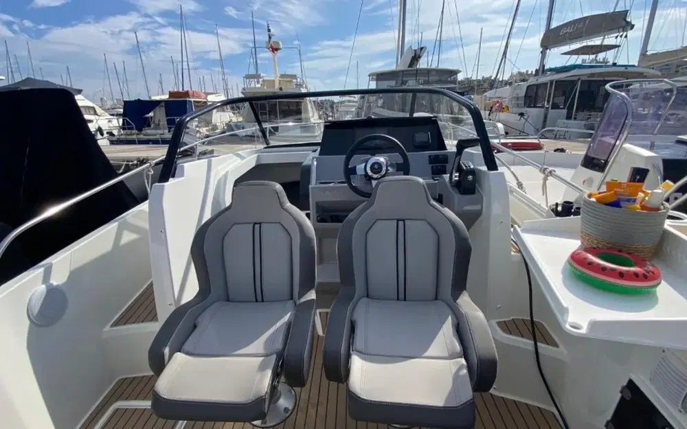 slider 13 Jeanneau CAP CAMARAT 7.5 WA SERIE 3