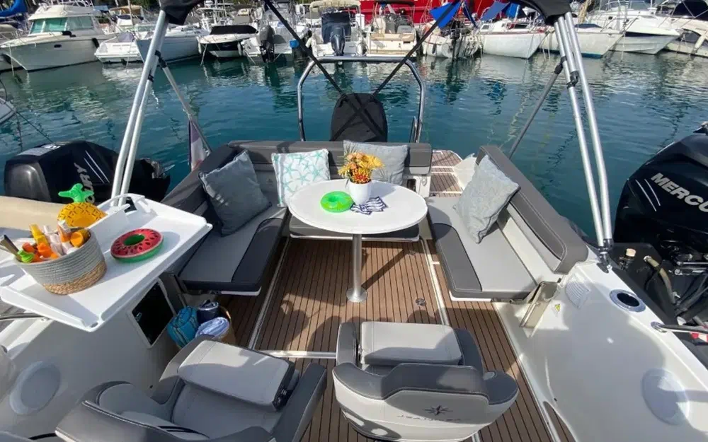 slider 5 Jeanneau CAP CAMARAT 7.5 WA SERIE 3