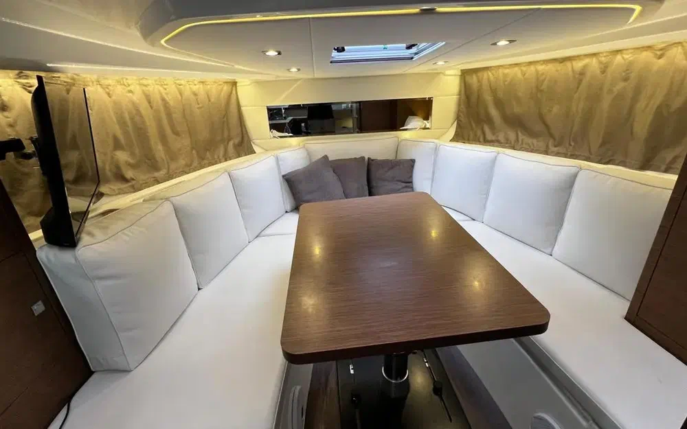 slider 18 Jeanneau Cap Camarat 10.5 WA