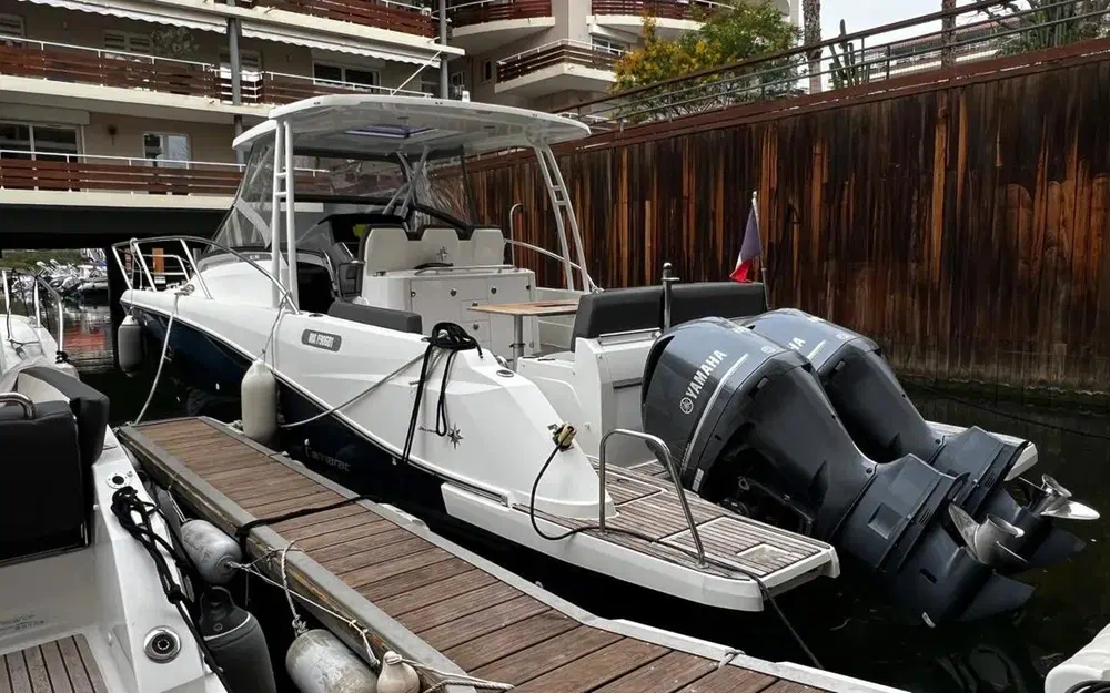 slider 23 Jeanneau Cap Camarat 10.5 WA