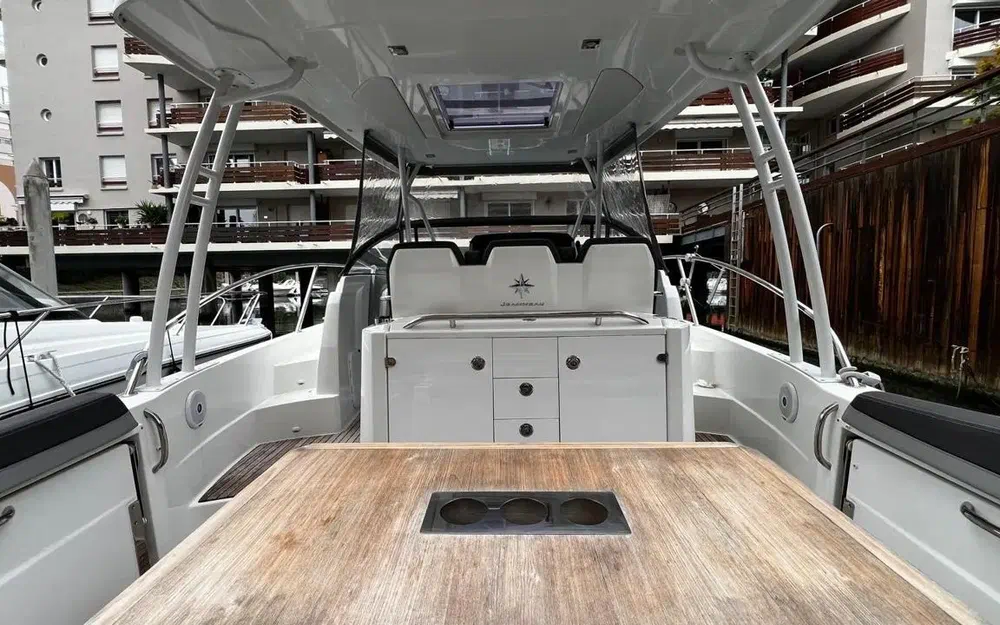 slider 6 Jeanneau Cap Camarat 10.5 WA