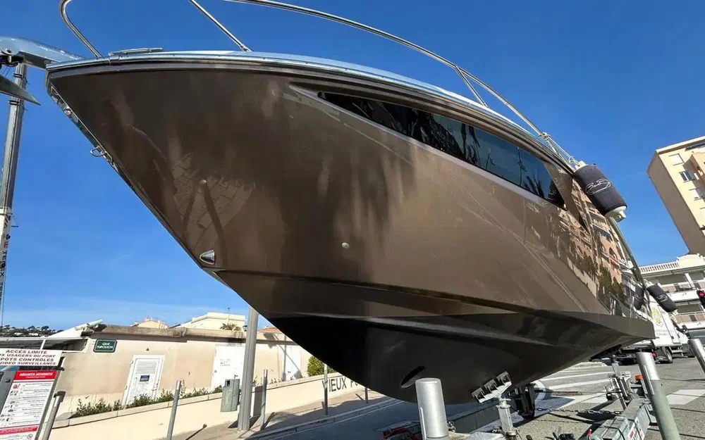 slider 14 Cranchi Endurance 30