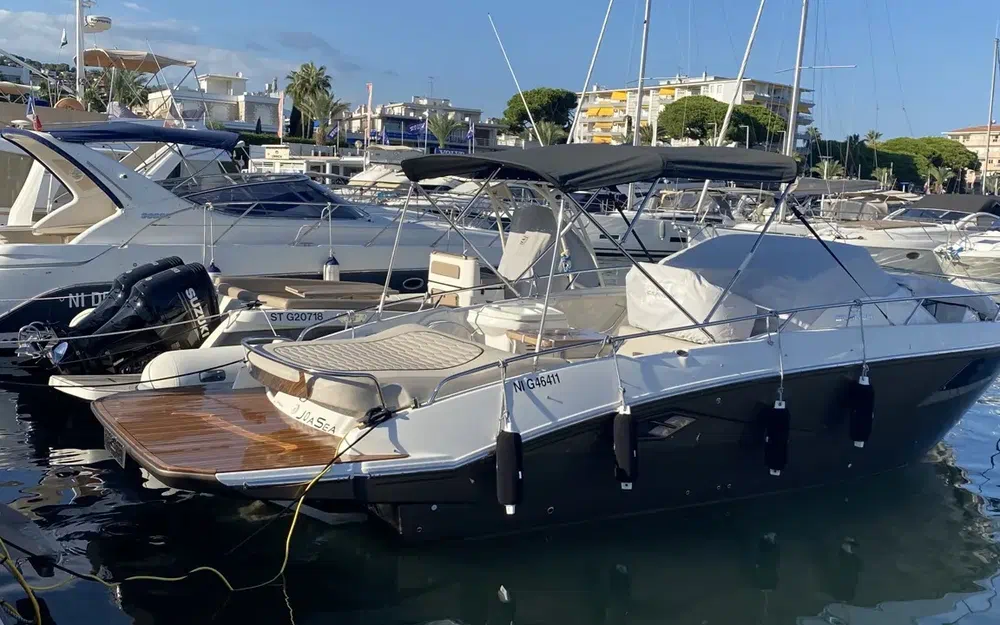 slider 1 Cranchi Endurance 30