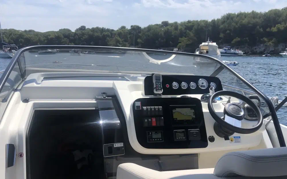 slider 5 Cranchi Endurance 30