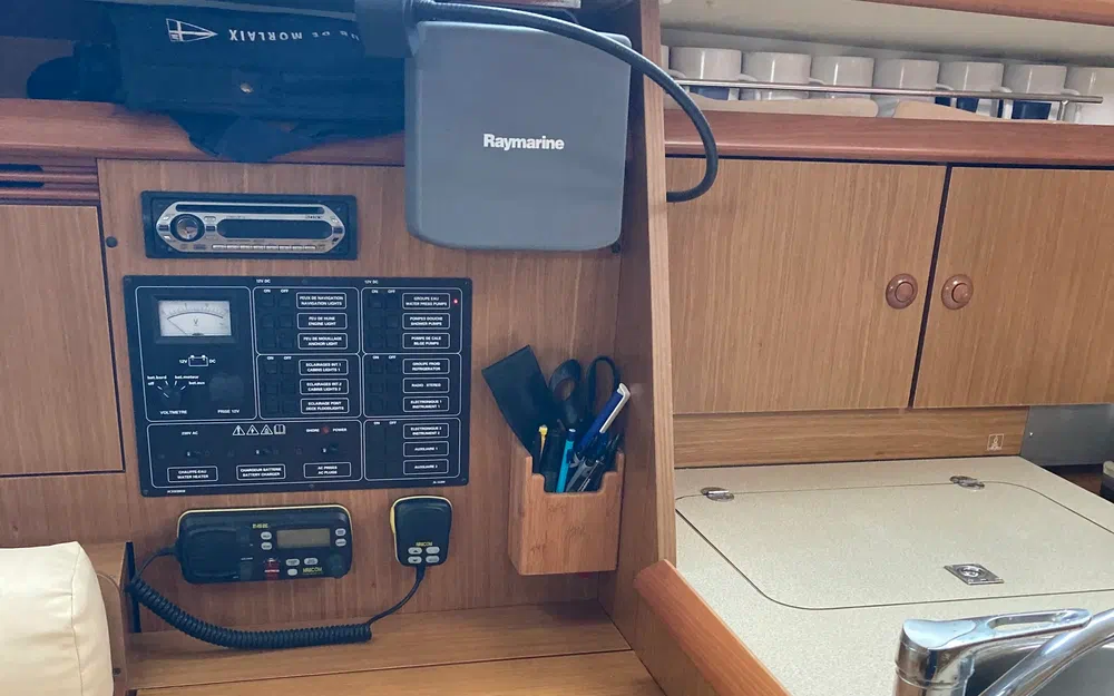 slider 6 Jeanneau Sun Odyssey 32 DL