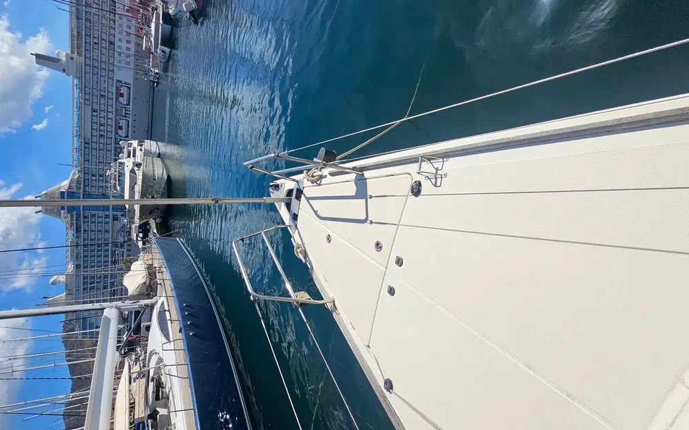 slider 11 Beneteau First 50