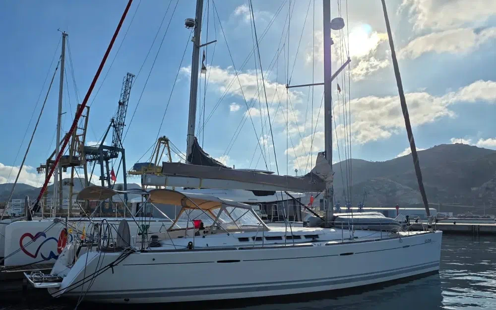 slider 11 Beneteau First 50