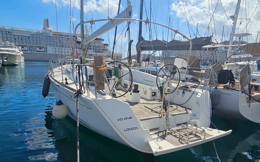 slider 6 Beneteau First 50