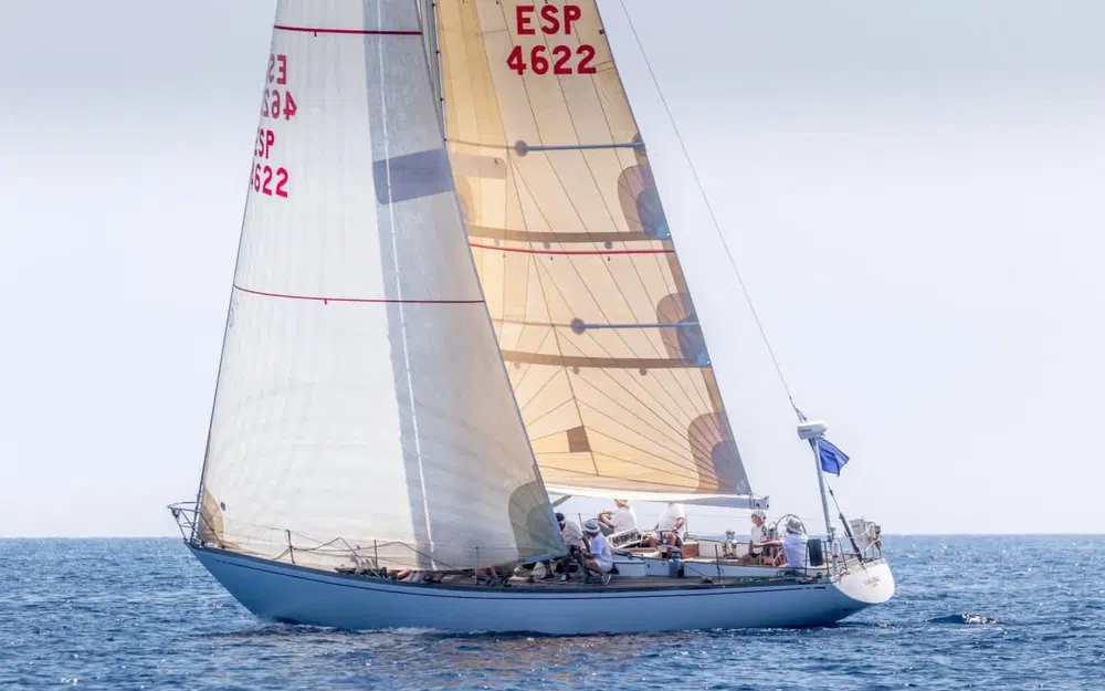 slider 0 Sparkman & Stevens 43 CALIMA