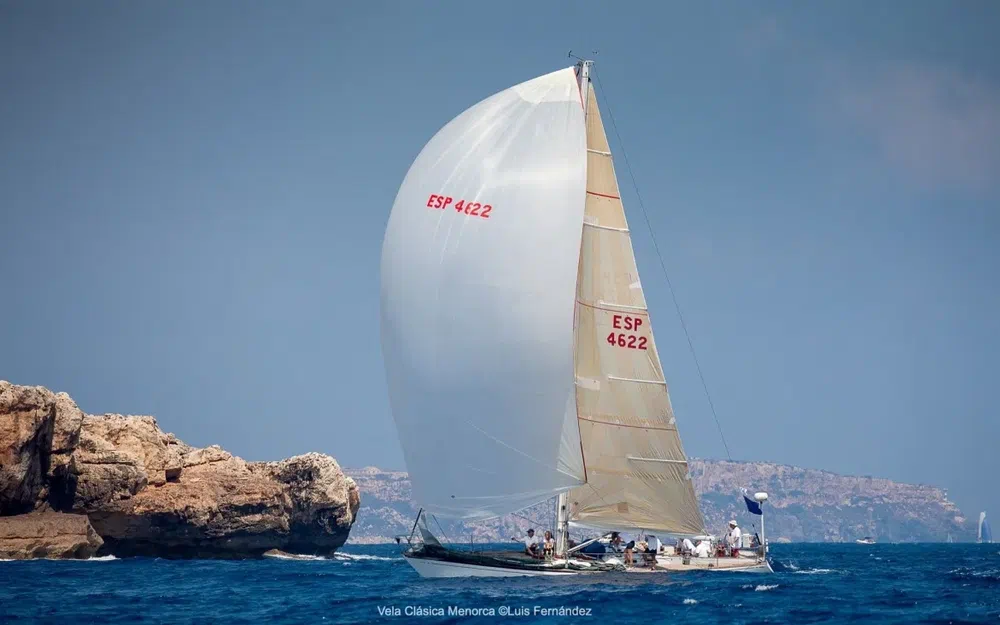 slider 6 Sparkman & Stevens 43 CALIMA