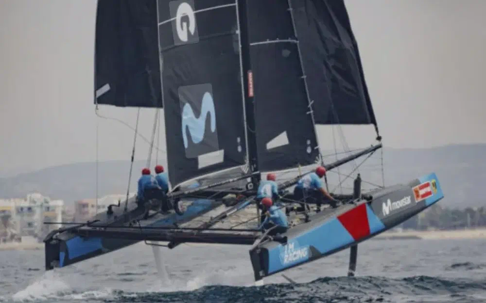 slider 9 Catamaran GC 32 MOVISTAR