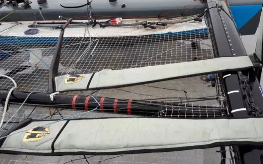 slider 17 Catamaran GC 32 MOVISTAR