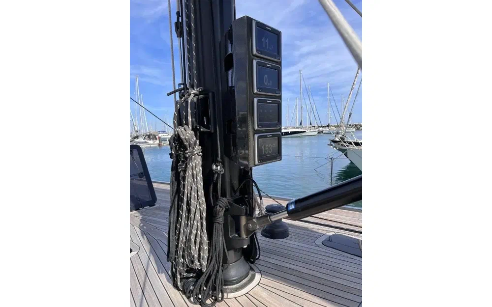 slider 10 Ice Yachts 62 SUEÑO