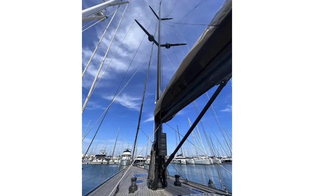 slider 17 Ice Yachts 62 SUEÑO