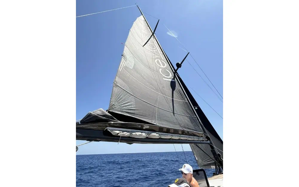 slider 20 Ice Yachts 62 SUEÑO