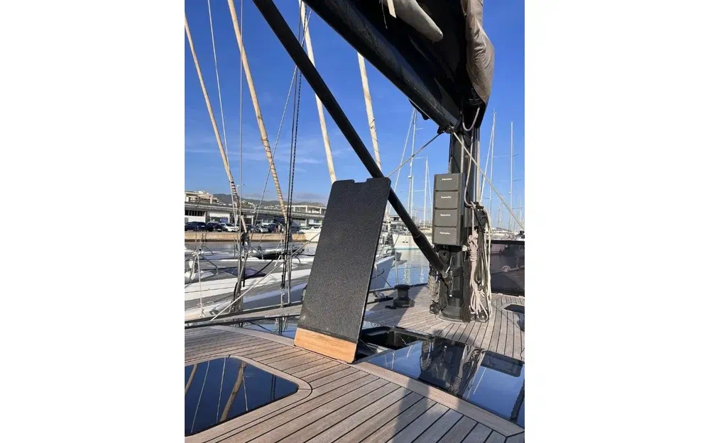 slider 21 Ice Yachts 62 SUEÑO