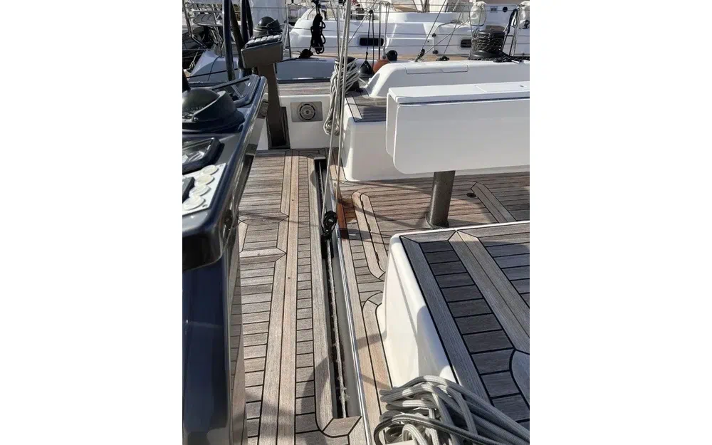 slider 23 Ice Yachts 62 SUEÑO